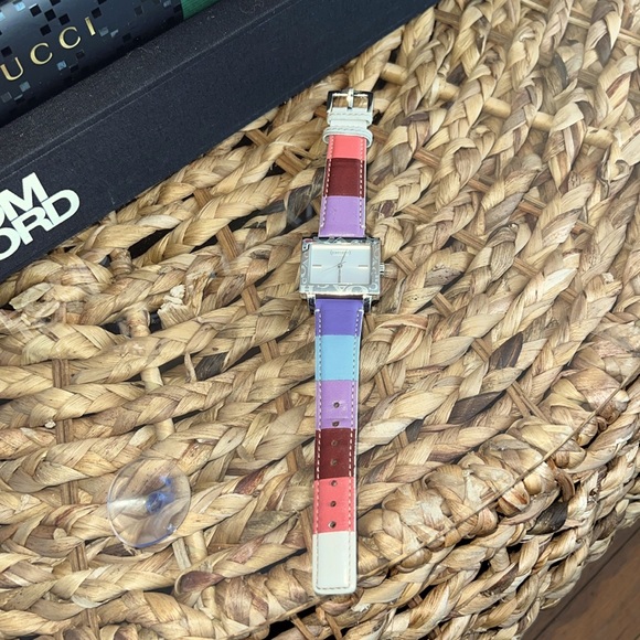 Coach Watch - Picture 1 of 7